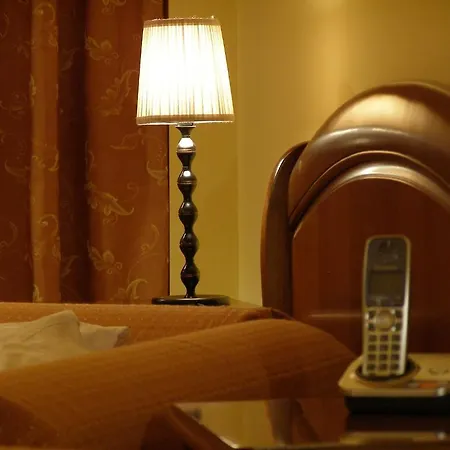 Hotel The Seasons Tunari